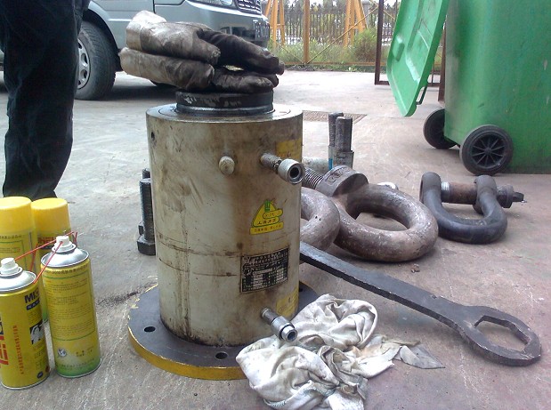 ���̰���